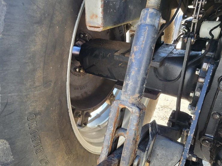 white-2-105-image-26