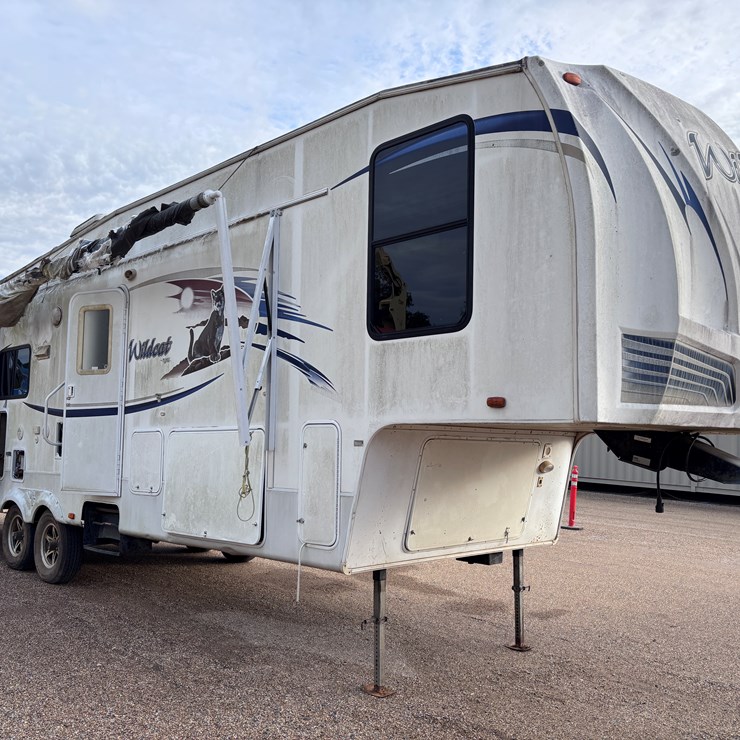 #1320 • 2011 FOREST RIVER WILDCAT | NO TITLE