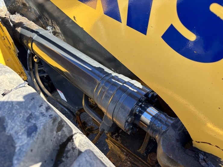 2014-komatsu-wa380-7-image-14