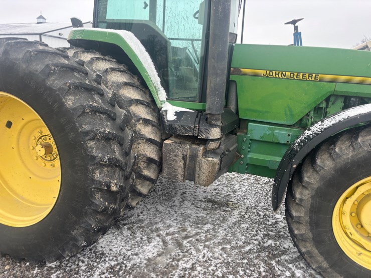 john-deere-8300-image-6