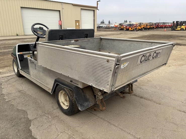 2012-club-car-turf-2-image-4