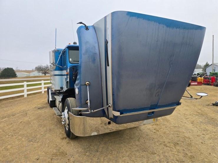 international-9400-image-20