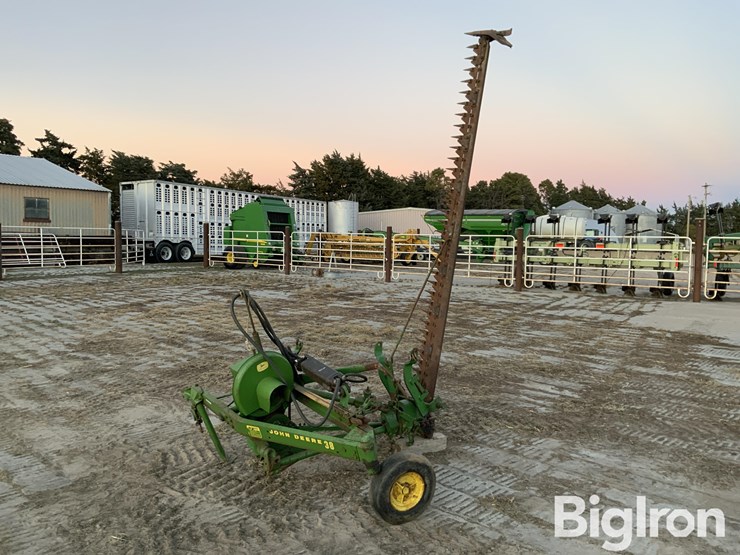 john-deere-38-image-7