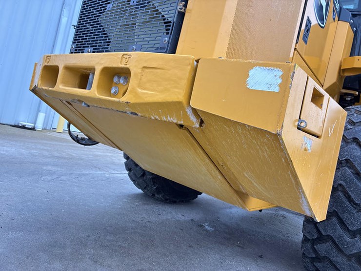 john-deere-624-image-37