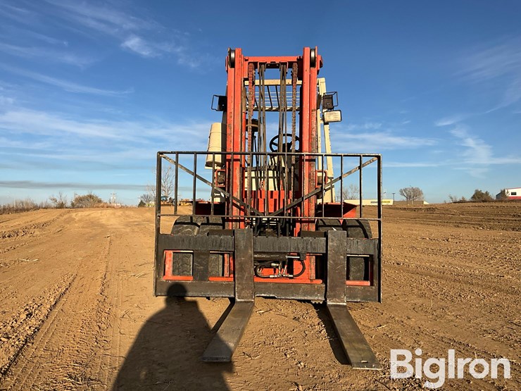 nissan-80-rough-terrain-forklift-image-2