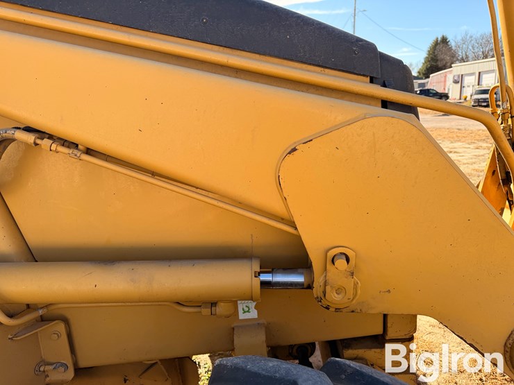 caterpillar-416d-image-19