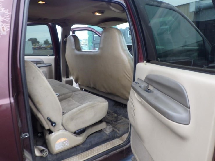 2000-ford-excursion-image-8