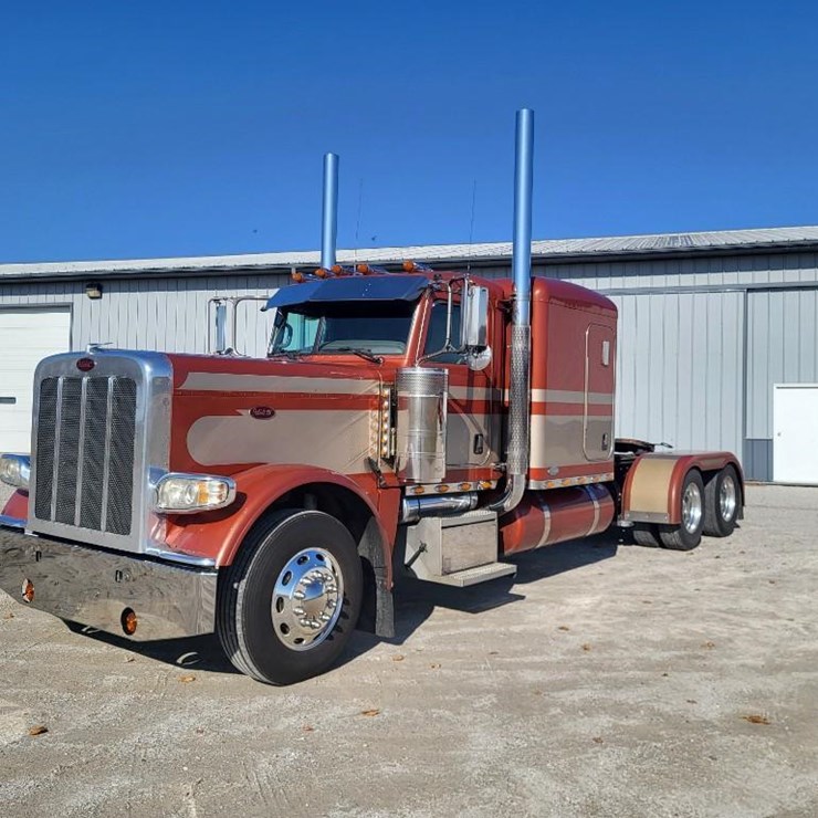 PETERBILT 389