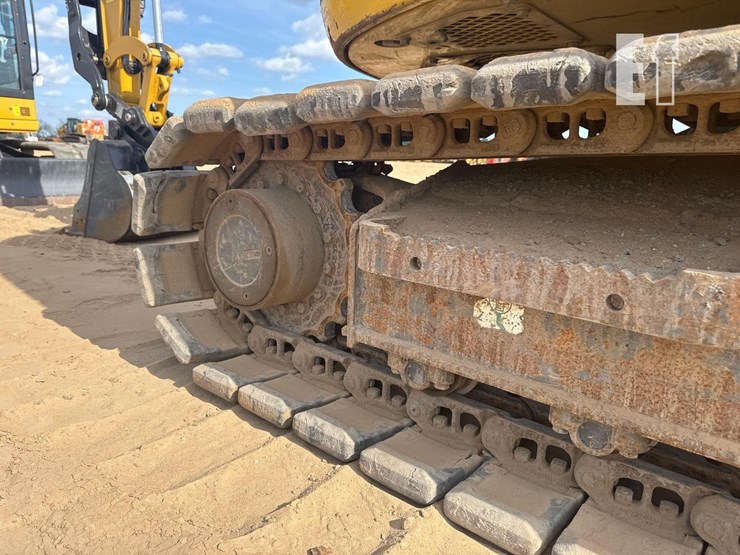 komatsu-pc88mr-10-image-13
