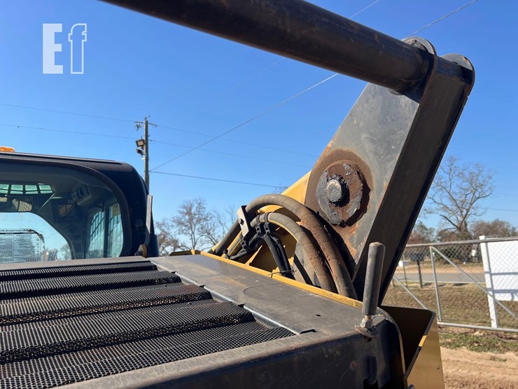 caterpillar-262d-image-14