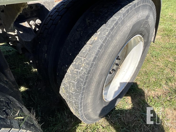 2013-mack-pinnacle-chu613-image-10