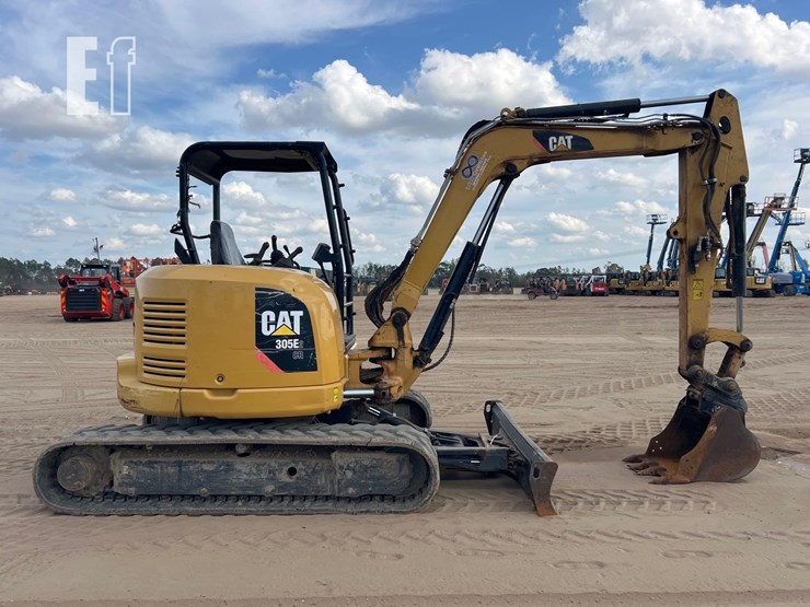 2017-caterpillar-305e2-cr-image-5