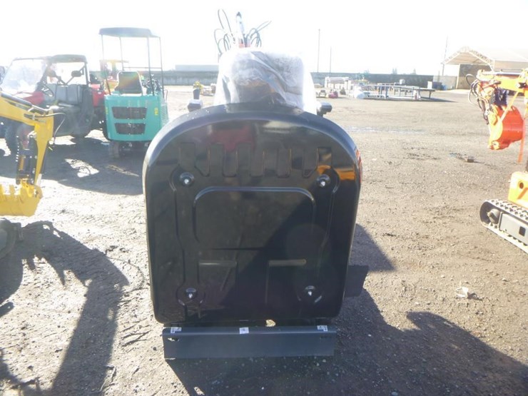 blt-319-hydraulic-excavator-image-6