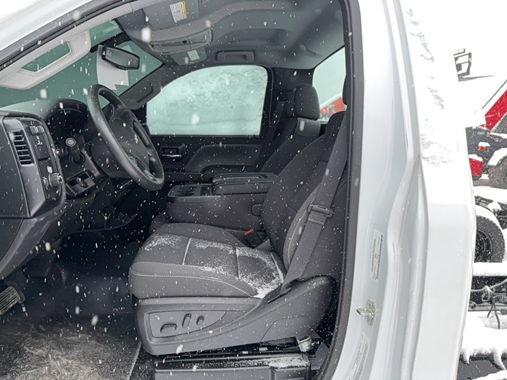 new-unused-chevy-5500-cab-&-chassis-vn:485371-image-12