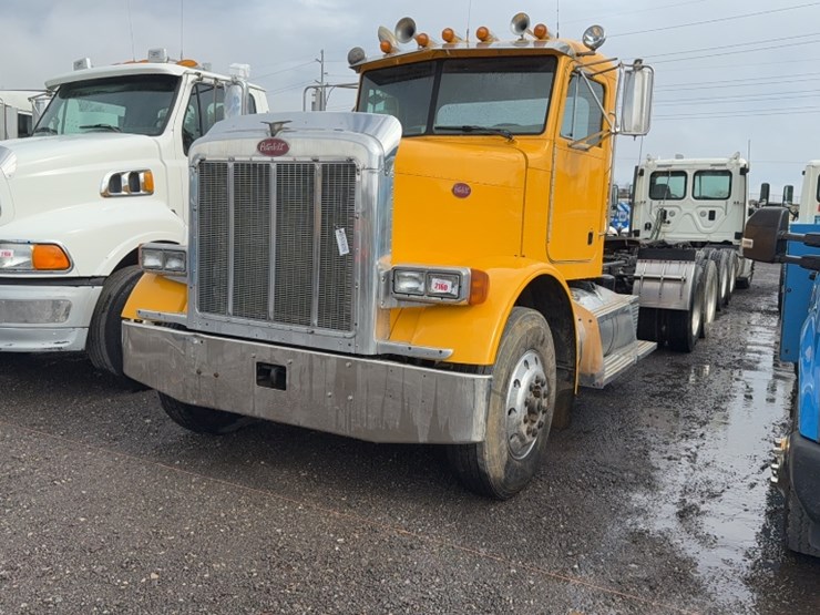 1997-peterbilt-379-image-1