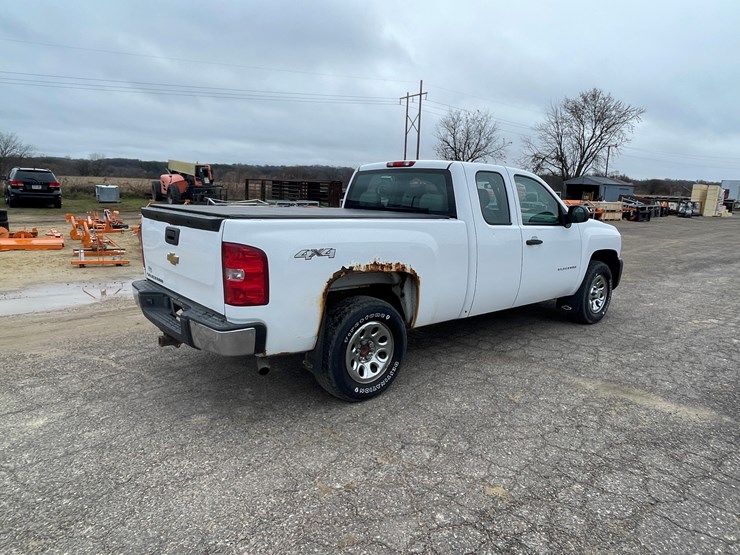 2013-chevrolet-1500-image-5