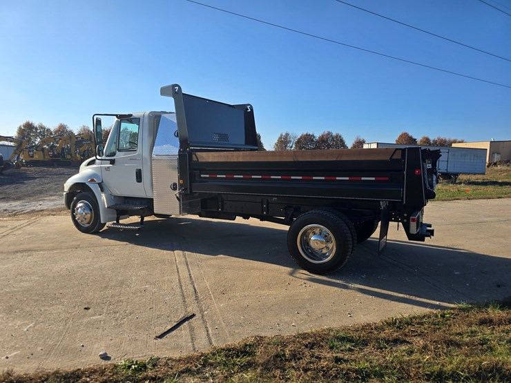 international-durastar-4300-image-7