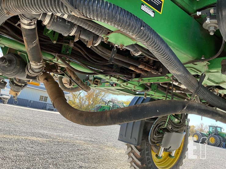 john-deere-r4038-image-17