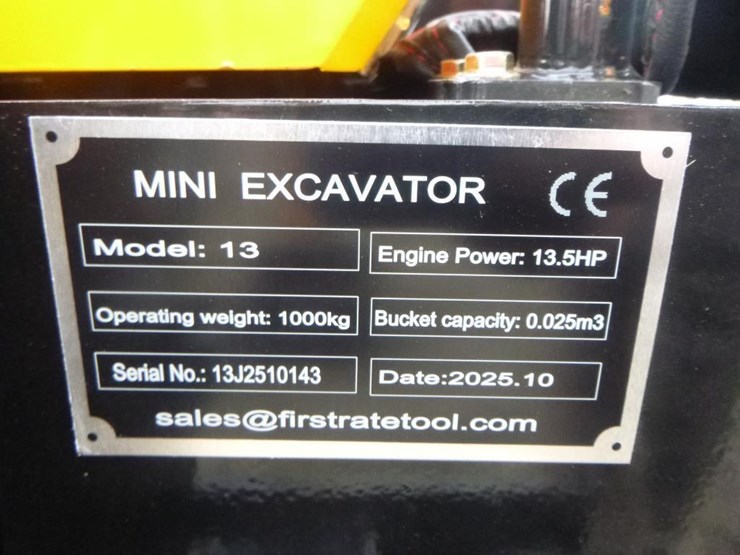 2025-vicsec-vc13-hydraulic-excavator-image-28