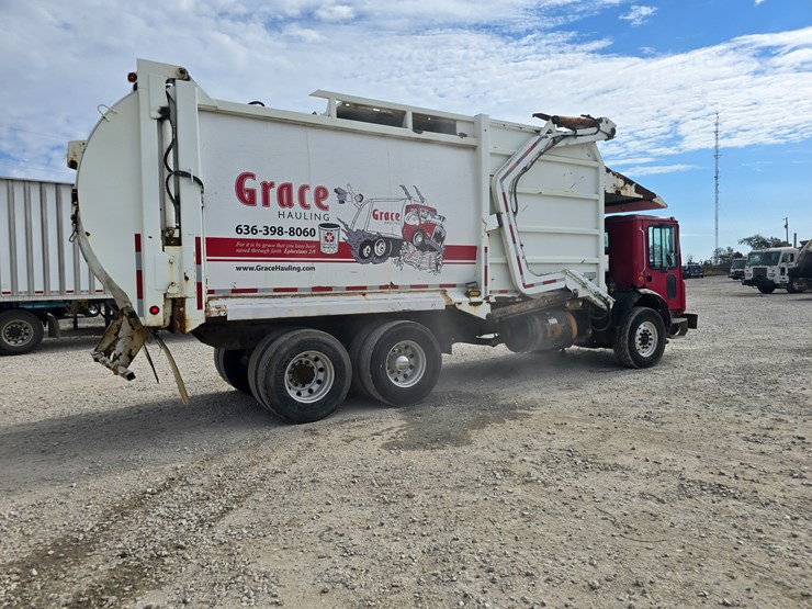 1996-mack-mr688s-image-29