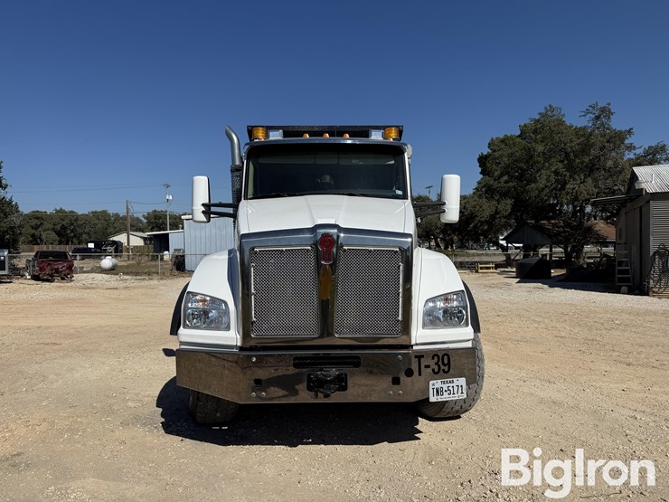 kenworth-t880-image-2