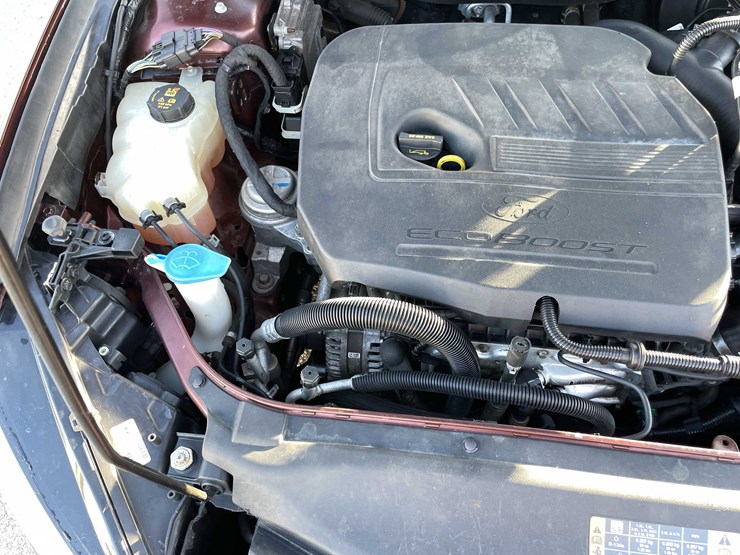 #1388-•-2015-ford-fusion-(has-wi-title)-(of)-image-102