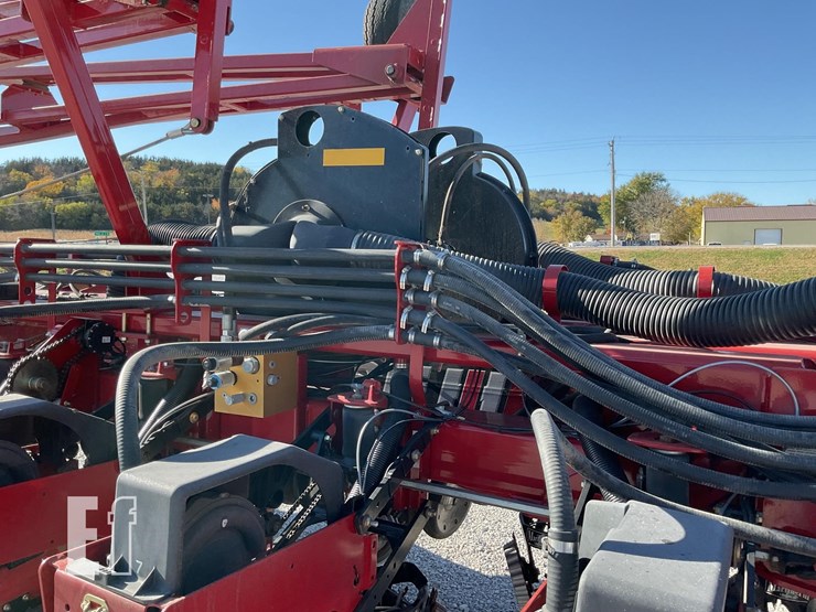 case-ih-1250-image-42