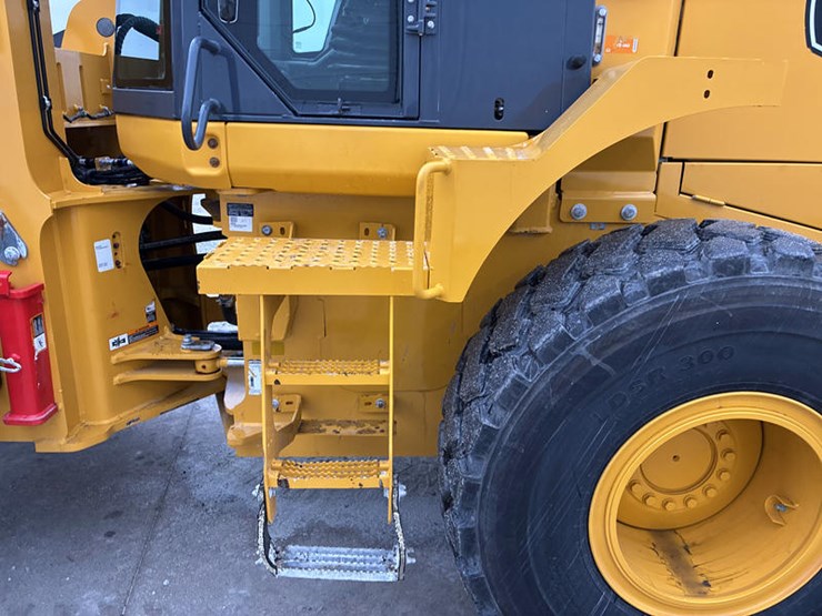 john-deere-624-image-44