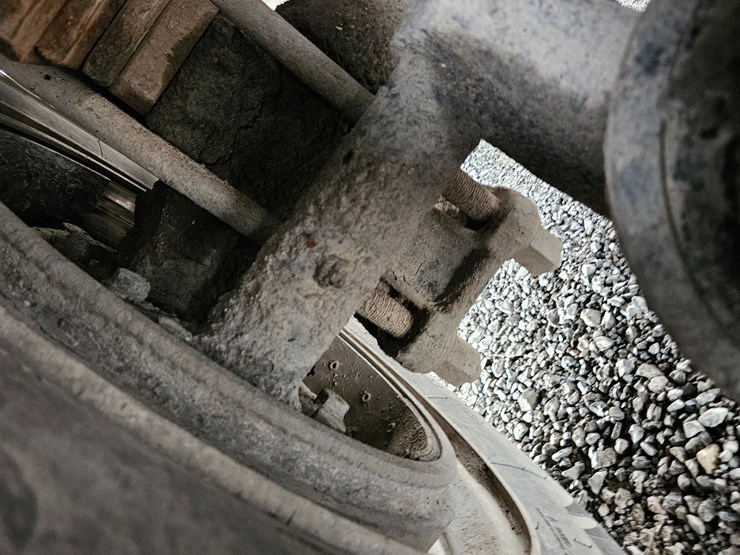 freightliner-columbia-120-image-101