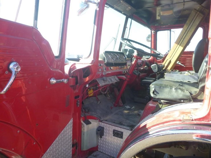 1984-ford-f8000-image-12