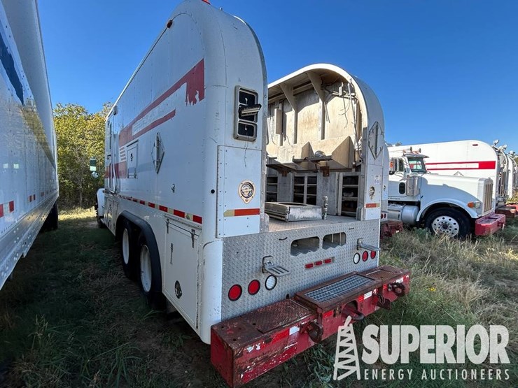 kenworth-t300-image-2