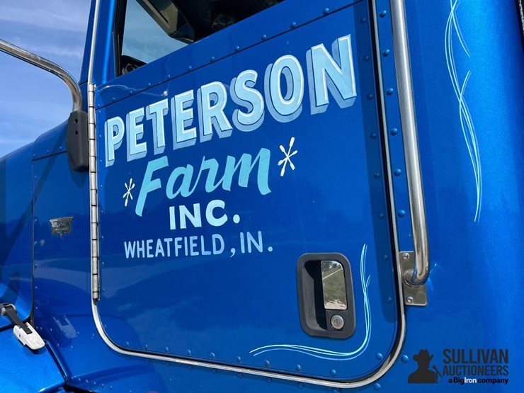 peterbilt-386-image-19
