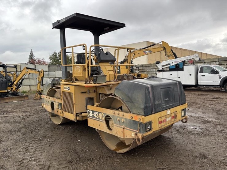 caterpillar-cb-434c-image-2