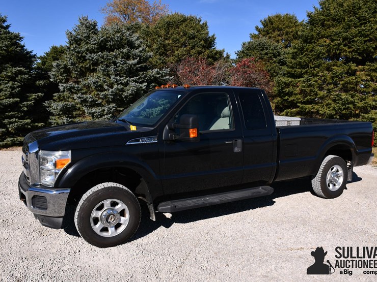 2013-ford-f250-xlt-image-1