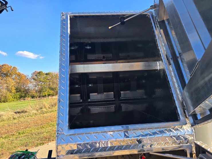 international-durastar-4300-image-76