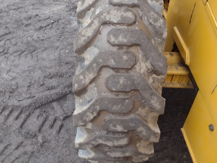 john-deere-444h-image-21