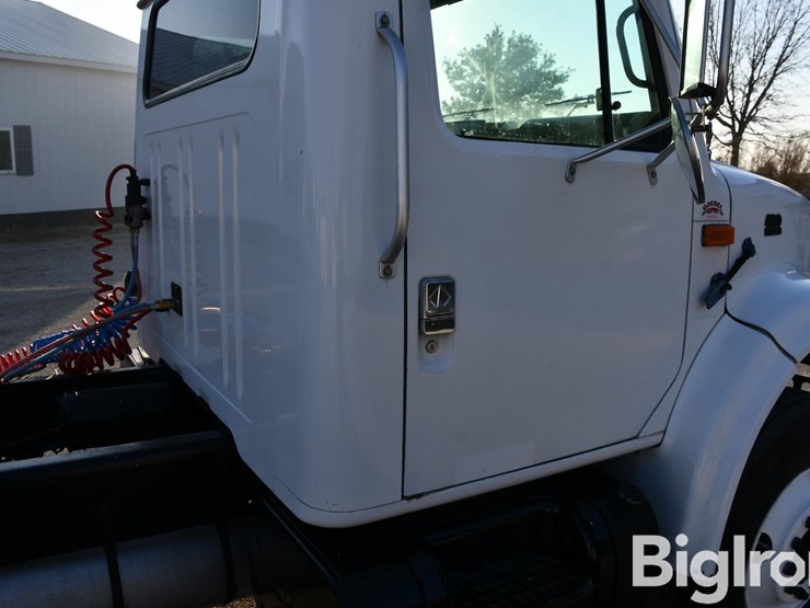 international-4700-image-17