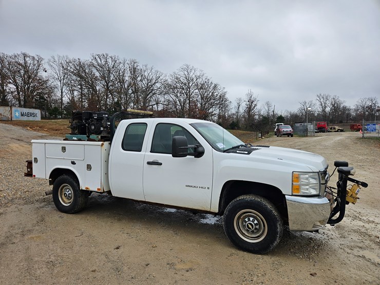 chevrolet-silverado-2500-image-21