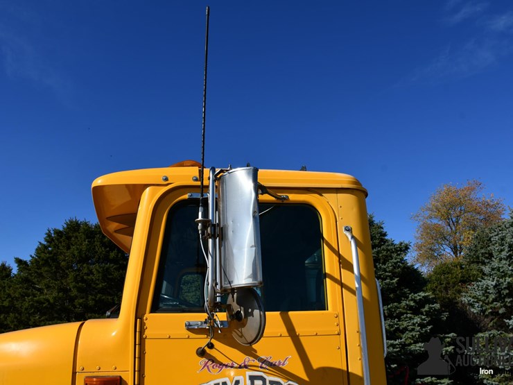 international-9100-image-12