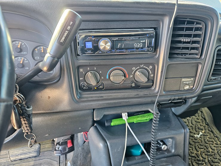 chevrolet-silverado-2500-image-41