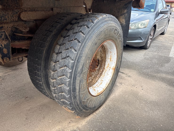 1989-chevrolet-c70-image-5