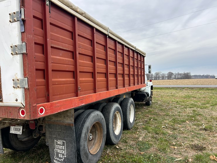 international-fleetstar-image-24