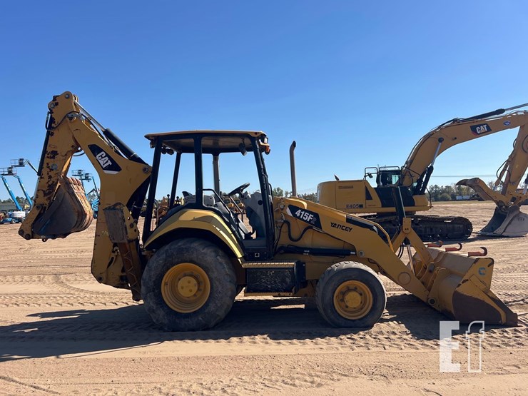 2016-caterpillar-415f2-image-5