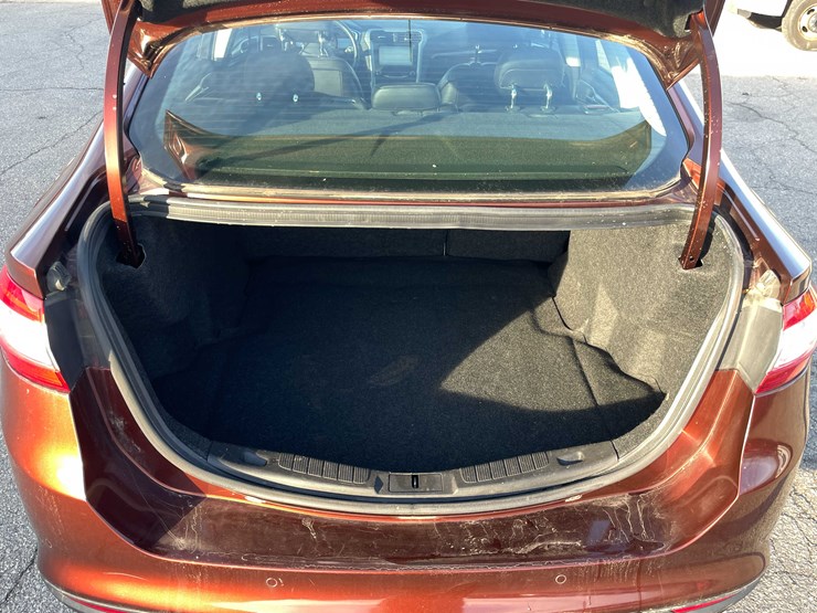 #1388-•-2015-ford-fusion-(has-wi-title)-(of)-image-70