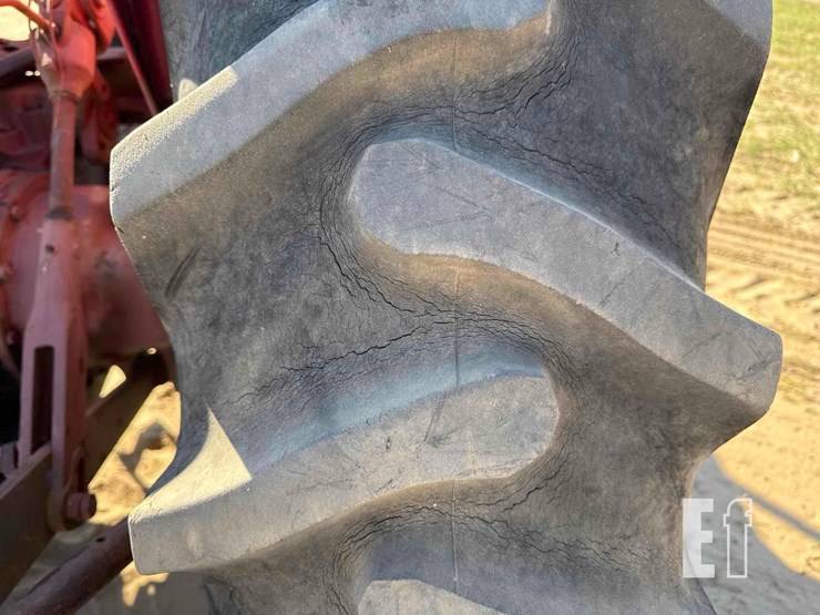 massey-ferguson-275-image-10