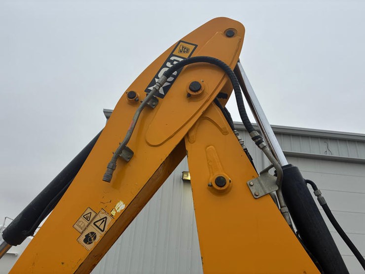jcb-3cx-image-33