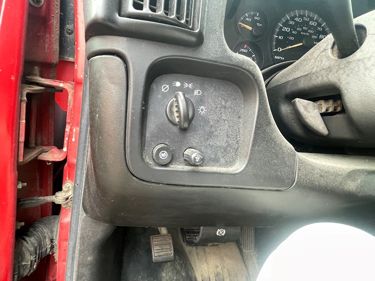 #1404-•-2006-chevy-cargo-van-(wi-title-in-delay)-image-70