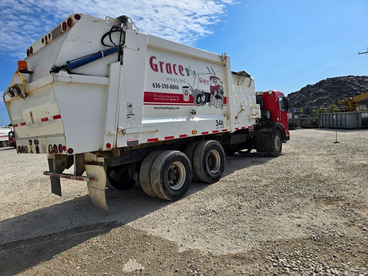 2003-peterbilt-320-image-27