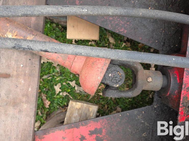 loftness-3-pt-snow-blower-attachment-image-12