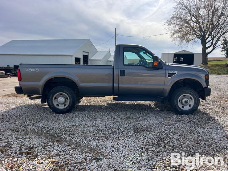 ford-f250-xl-image-4